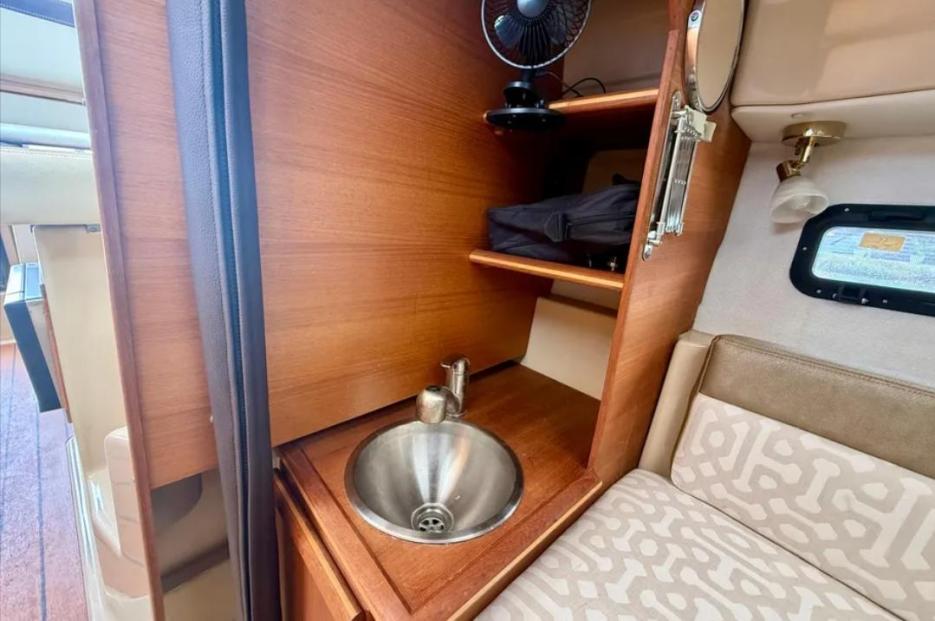 2019 Ranger Tug 257hrs