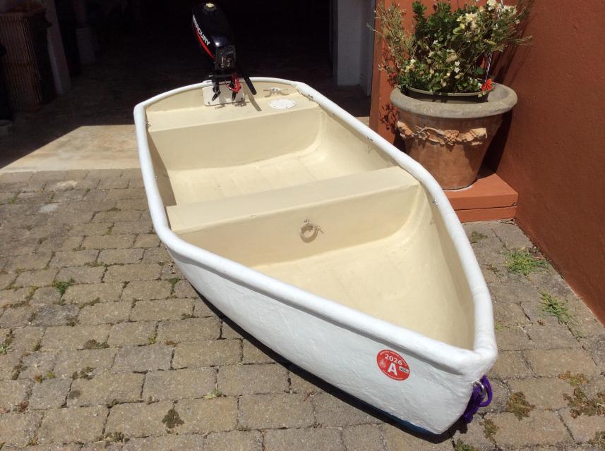 7’6” Punt with 2.5 hp Mercury—-SOLD