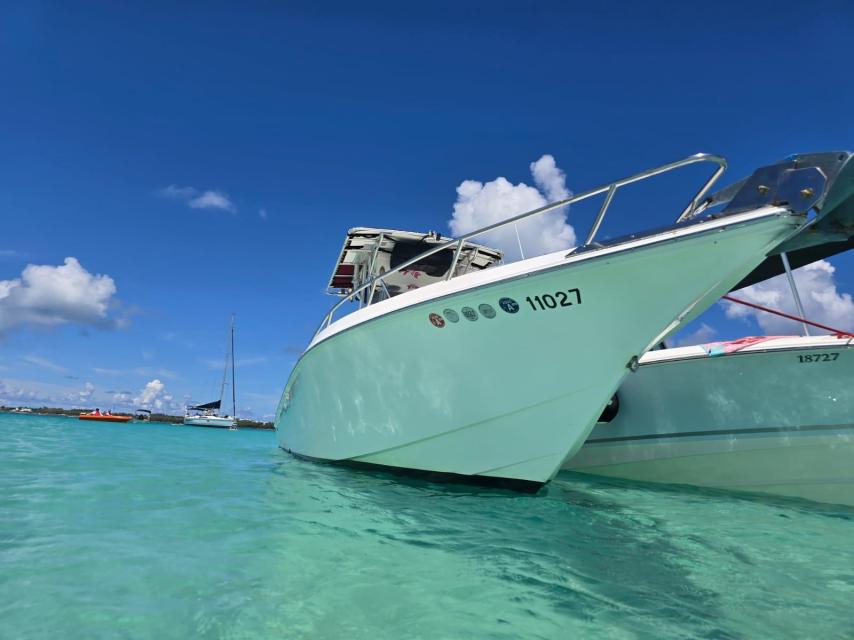 Fountain 29' Centre Console