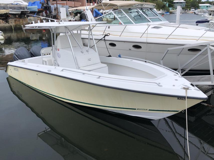 27’ Jupiter Marine center console