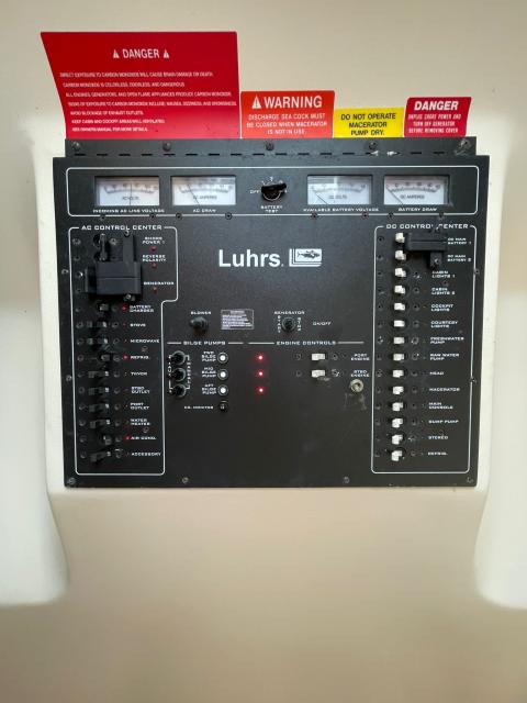 PRICE DROP! - Luhrs 32' Express