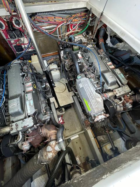 PRICE DROP! - Luhrs 32' Express