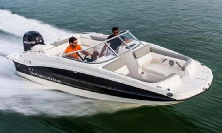 19ft Dual Console Bayliner