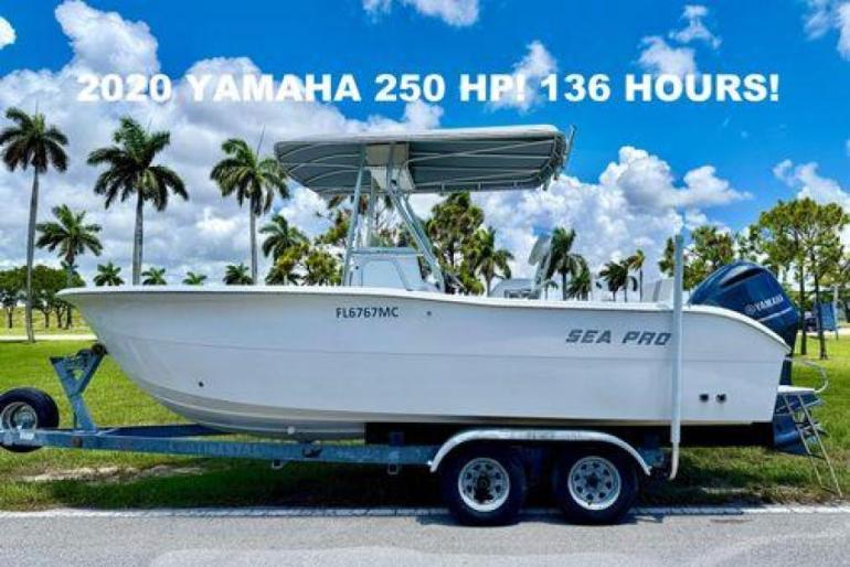 Sea Pro CC  Yamaha250hp 4 stroke 136hrs