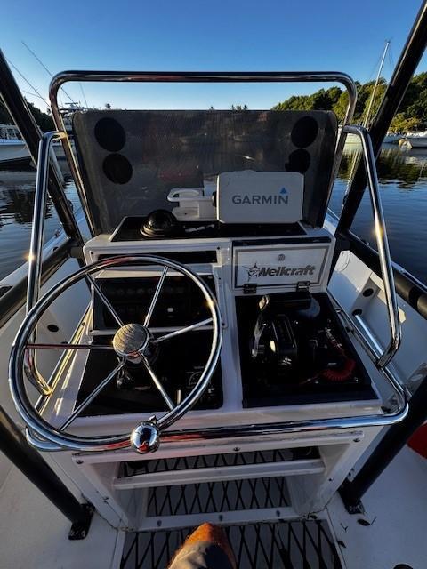 Wellcraft V21 Steplift