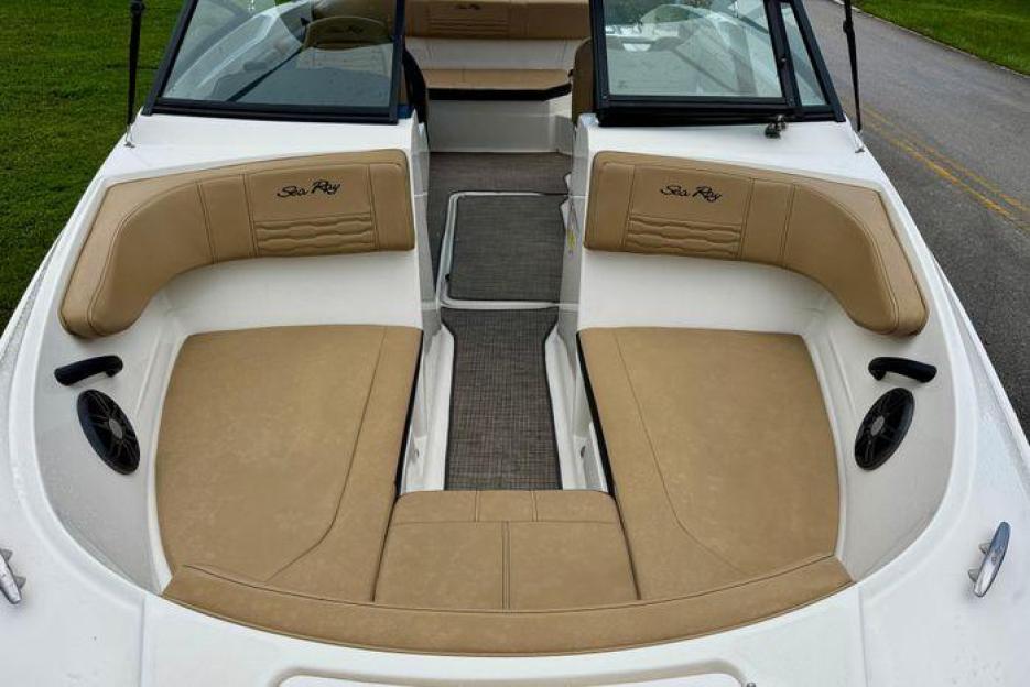 Sea Ray SPX 150hp 421hrs