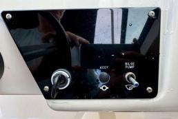 Sea Ray SPX 150hp 421hrs