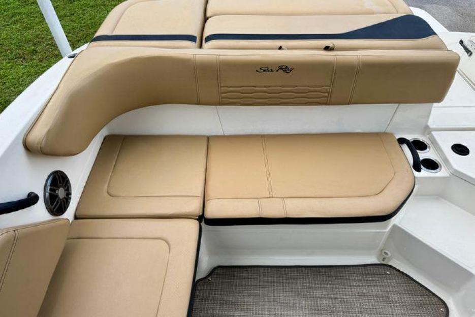 Sea Ray SPX 150hp 421hrs