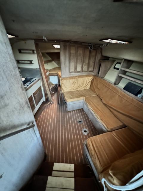 Make Offer!!! - Classic Tiara 31 with Diesel Power