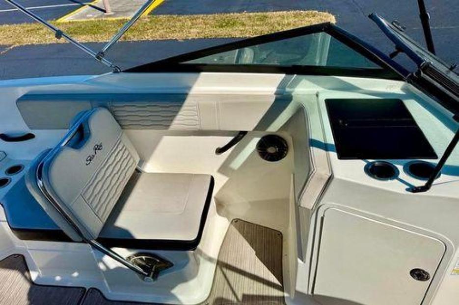 Sea Ray SPX