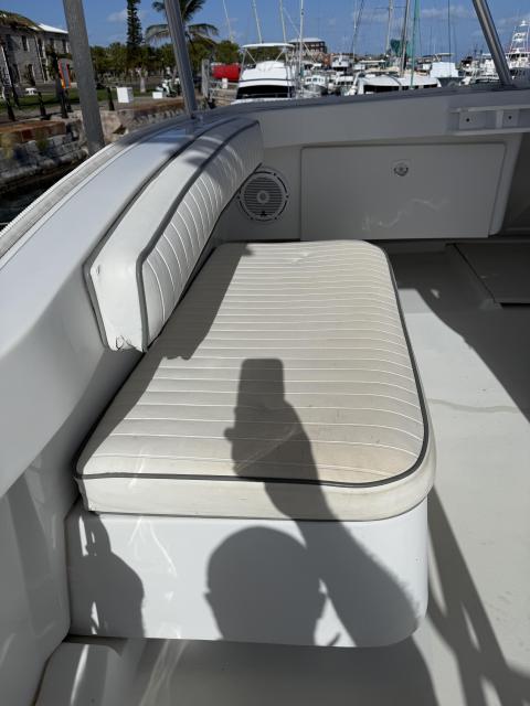 41’ 1999 Luhrs Convertable Sport Fishing