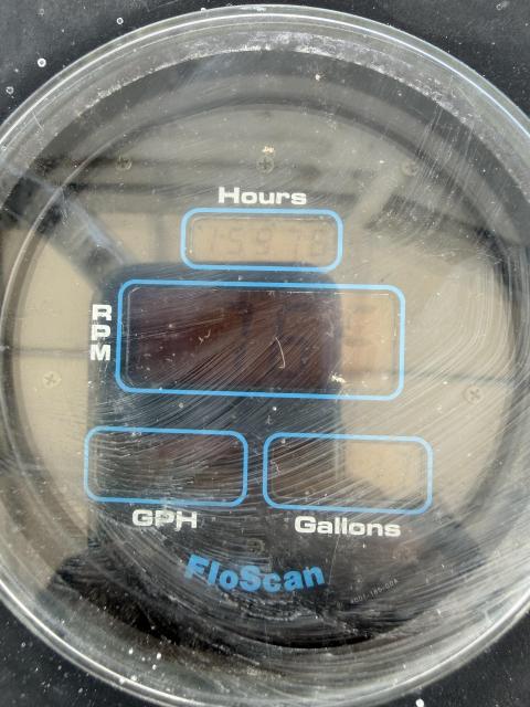 41’ 1999 Luhrs Convertable Sport Fishing