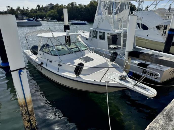 UNDER CONTRACT: Pursuit Cuddy with Twin Yamaha 4-Stroke Power