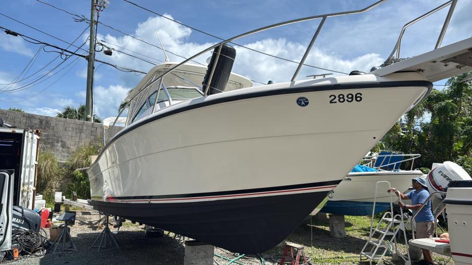 UNDER CONTRACT: Pursuit Cuddy with Twin Yamaha 4-Stroke Power