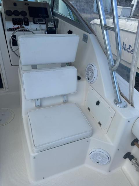 UNDER CONTRACT: Pursuit Cuddy with Twin Yamaha 4-Stroke Power