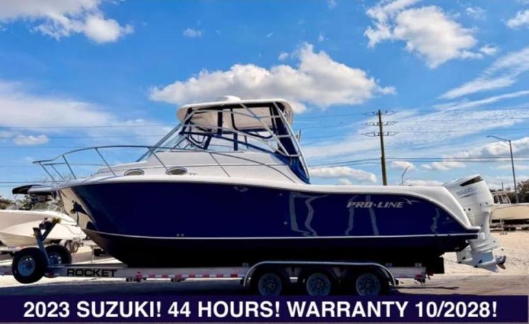 Proline 32fr 2023 Suzuki 300hp 44hrs