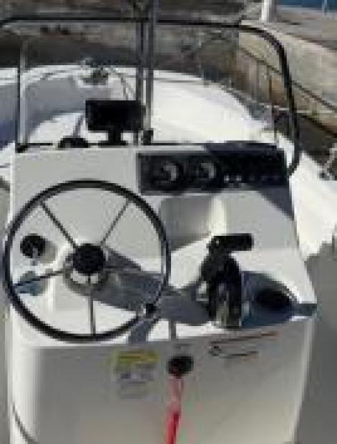 Immaculate 2021 17ft Boston Whaler Montauk- Classic Boat!