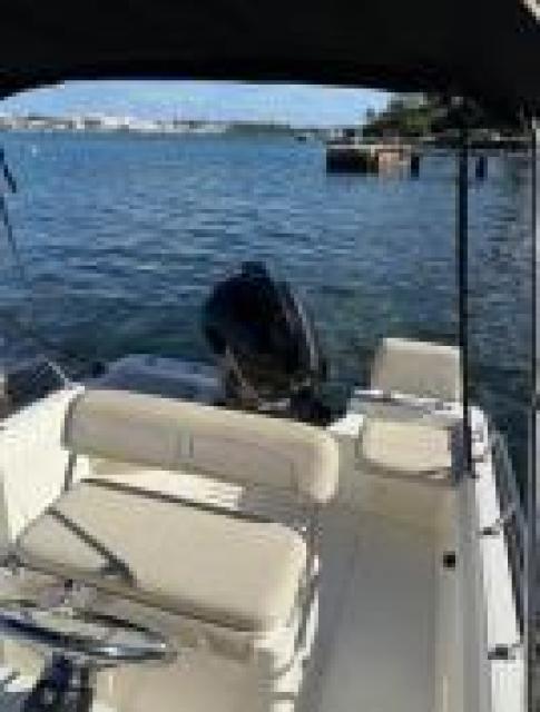 Immaculate 2021 17ft Boston Whaler Montauk- Classic Boat!