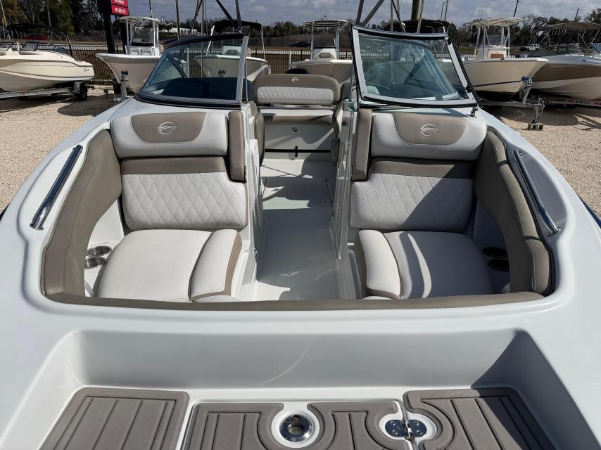 ARRIVING IN BDA MARCH 10TH!!!!  2023 Crownline E235 XS