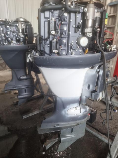 Yamaha 115hp  low hrs 4 stroke motors