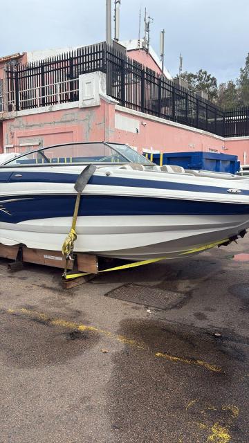 Located in Bermuda!!! 2023 Crownline E235