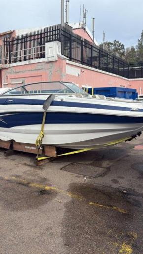 Located in Bermuda!!! 2023 Crownline E235