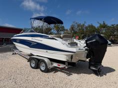Located in Bermuda!!! 2023 Crownline E235