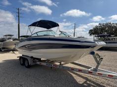 Located in Bermuda!!! 2023 Crownline E235