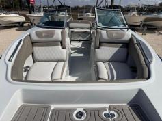 Located in Bermuda!!! 2023 Crownline E235
