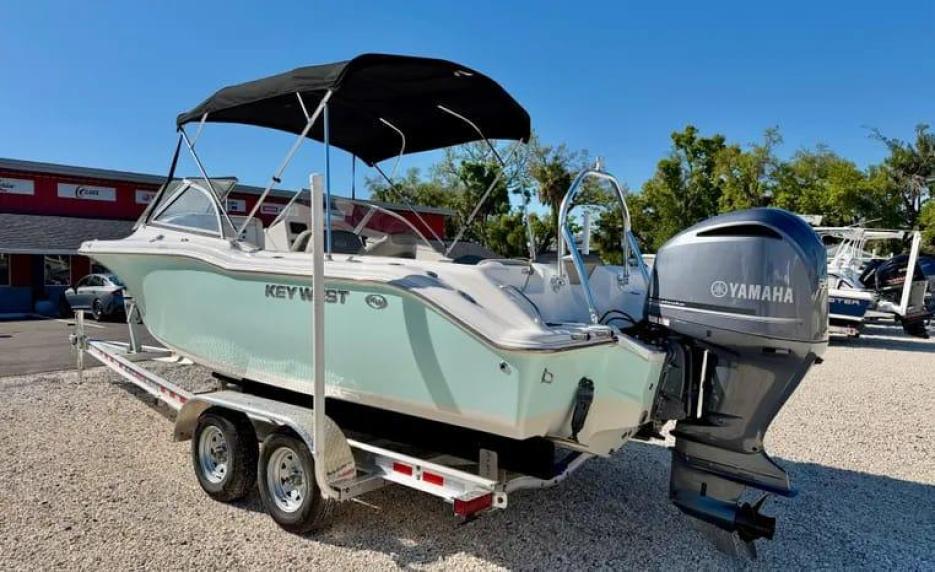 2023 KeyWest 239 DFS