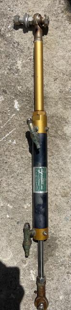 Hynautic steering ram