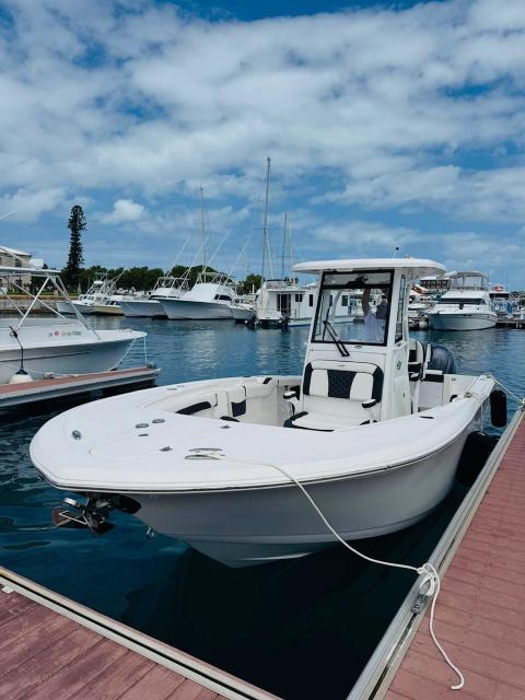 Tidewater 256 CC Adventure 2023