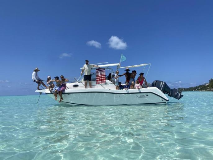 Boston Whaler 255 Conquest