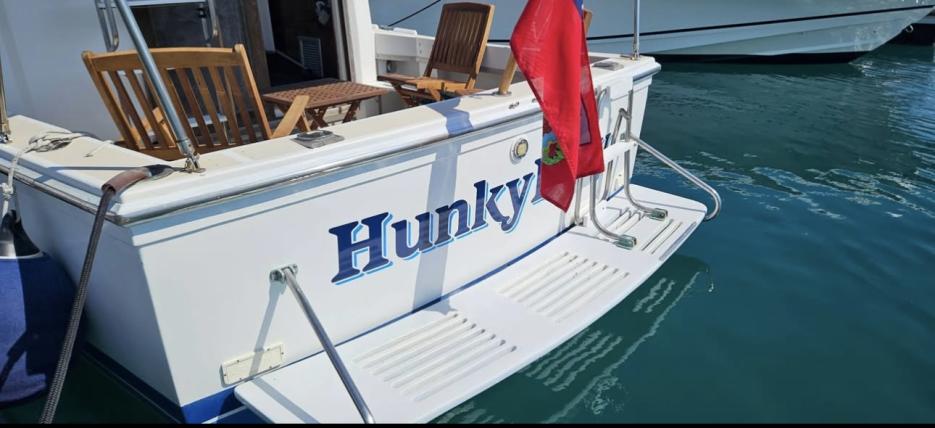 Cape Dory 28 Flybridge with Mooring 