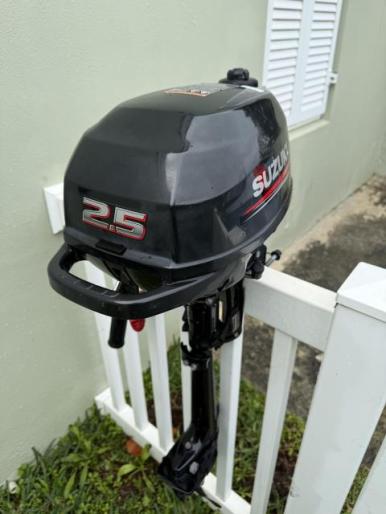 2.5HP (Portable) Suzuki Four Stroke Punt/Boat Engine