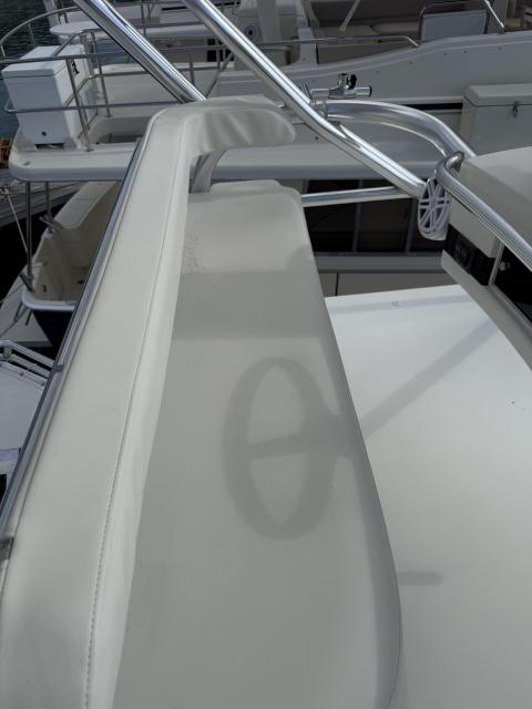 2005 Tiara 3200 Open