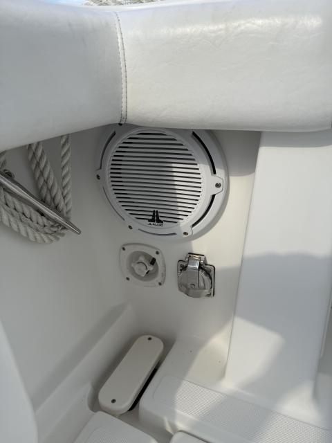 2005 Tiara 3200 Open