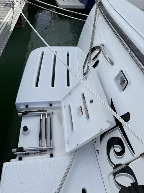 2005 Tiara 3200 Open