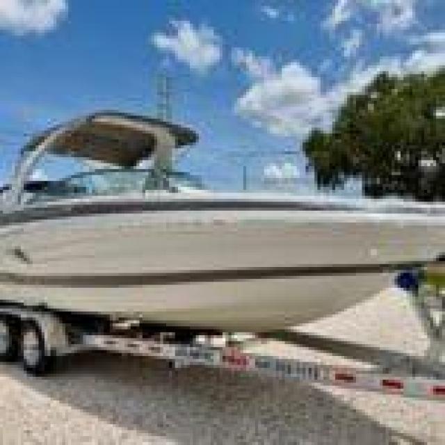 2022 Crownline  260xss