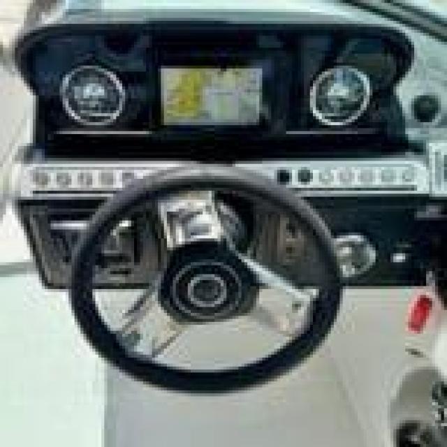 2022 Crownline  260xss