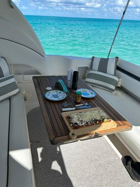 2004 SeaRay 360