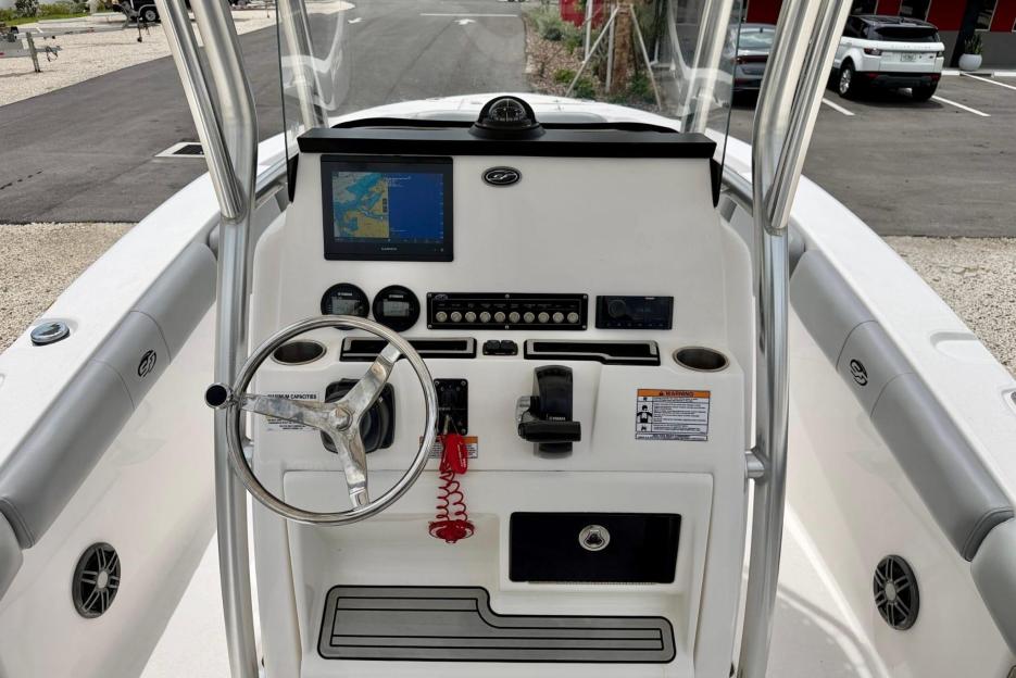 SeaFox CC 541hrs 2023 Yamaha  200 4-stroke 