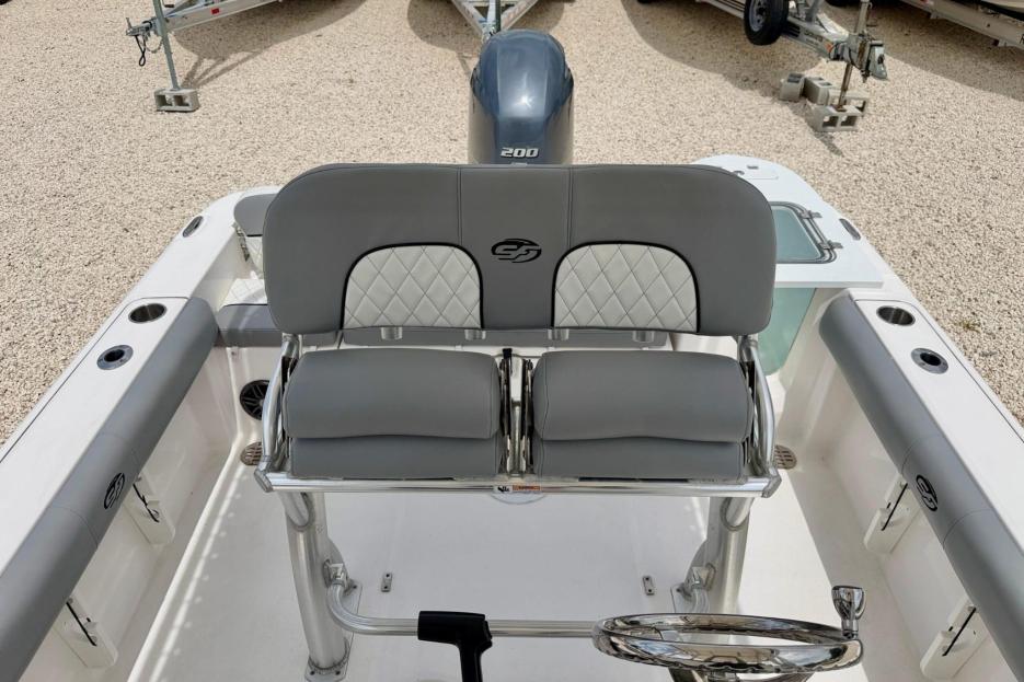 SeaFox CC 541hrs 2023 Yamaha  200 4-stroke 