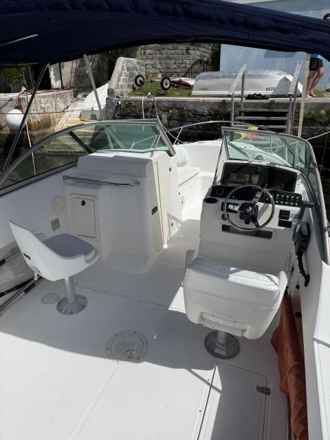 Boston Whaler 21ft