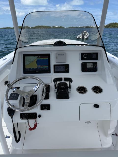 Intrepid 323 Impeccable condition