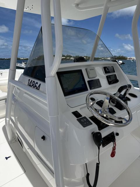 Intrepid 323 Impeccable condition