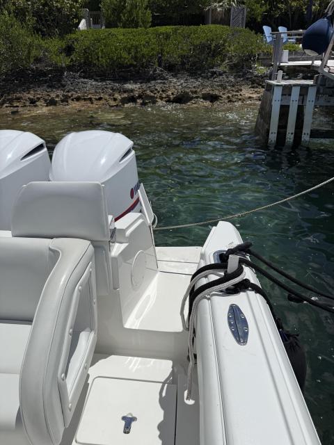 Intrepid 323 Impeccable condition
