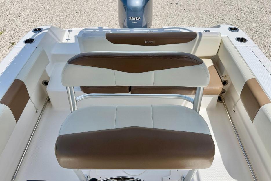 2017 Robalo CC  421 hrs