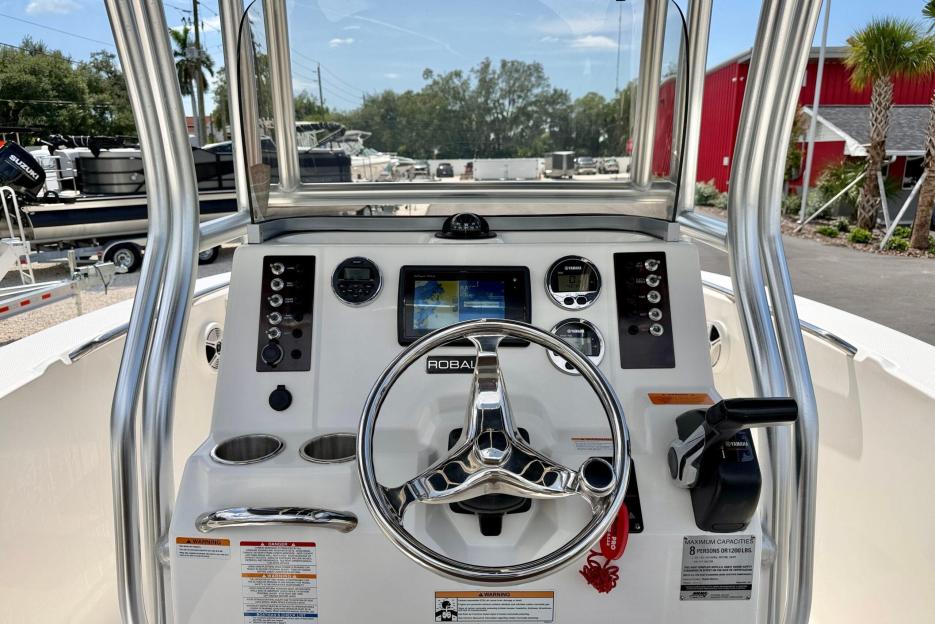 2017 Robalo CC  421 hrs