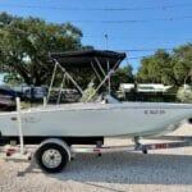 2019 Boston Whaler Supersport 16ft 94hrs